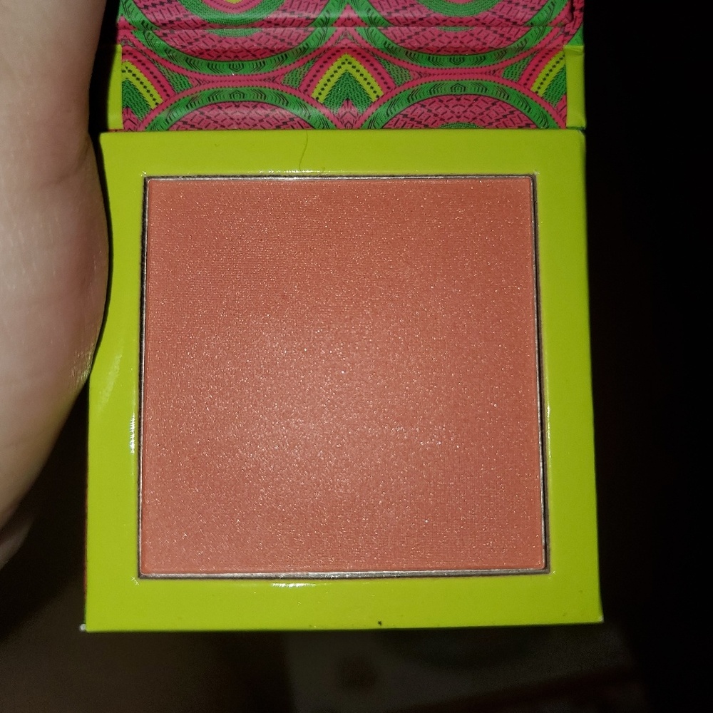 Juvia's place serafina blush